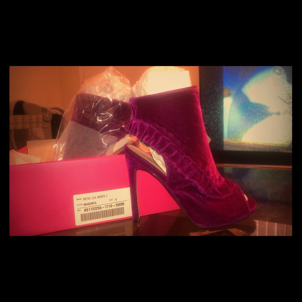 Brand new heels